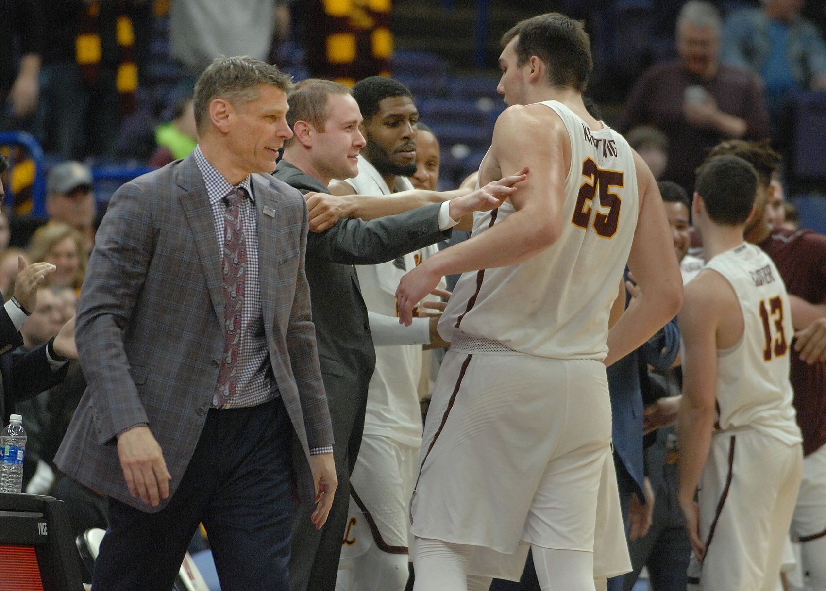 030518-blm-spt-21isuhoops